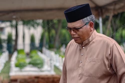 ALLAHYARHAM TUN MOHAMED DZAIDDIN ABDULLAH
