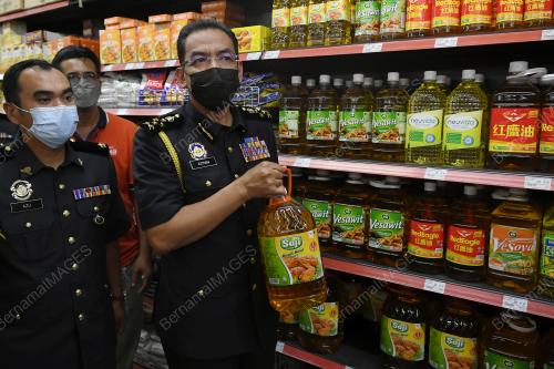 AZMAN ADAM