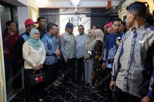 DATUK SERI ANWAR IBRAHIM