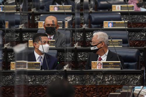 DATUK SERI ISMAIL SABRI YAAKOB