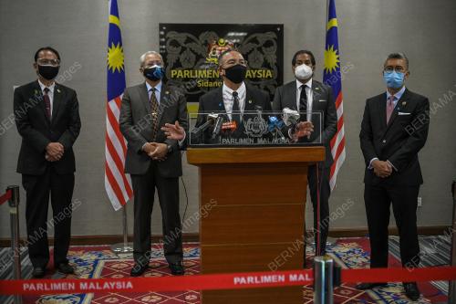 DATUK SERI HISHAMMUDDIN TUN HUSSEIN