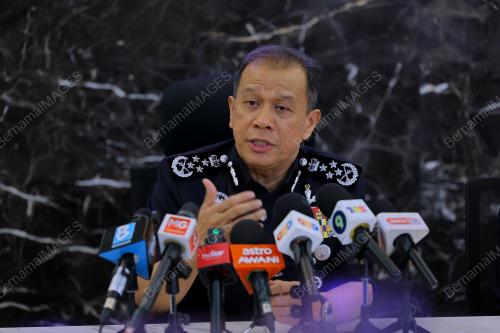 DATUK SERI MOHD KHALID ISMAIL