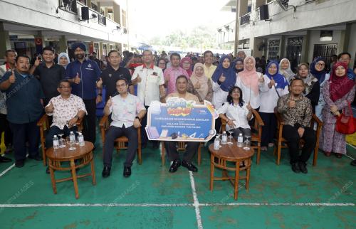 KL41_14122025_ CERIA KE SEKOLAH