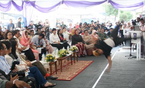 SHAHRIZAT ABDUL JALIL