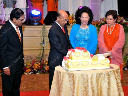 KL41_15072012_AGONG_YAYSH