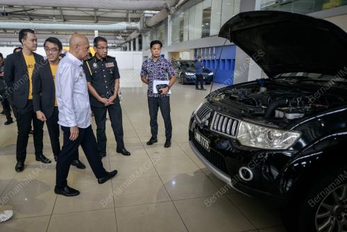 DATUK ARMIZAN MOHD ALI