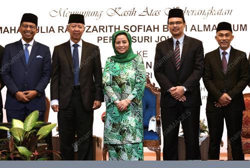 KL41_15112018_BUKU