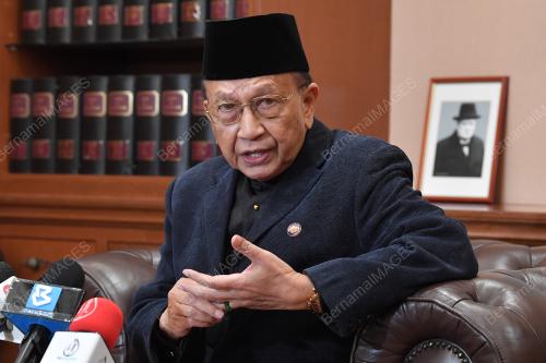 TAN SRI DR RAIS YATIM