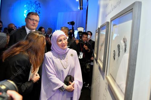 TUNKU HAJAH AZIZAH AMINAH MAIMUNAH ISKANDARIAH