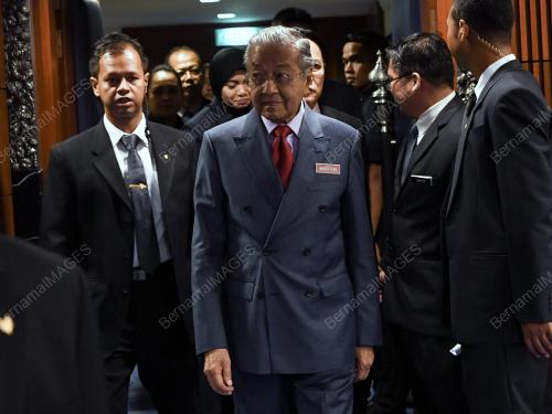 KL41_16072018_PARLIMEN