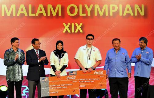 DATUK_AHMAD_SHABERY_CHEEK