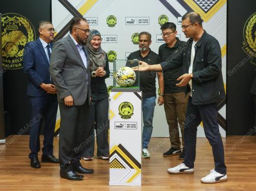 PELANCARAN BOLA RASMI KEJOHANAN KENDALIAN FAM