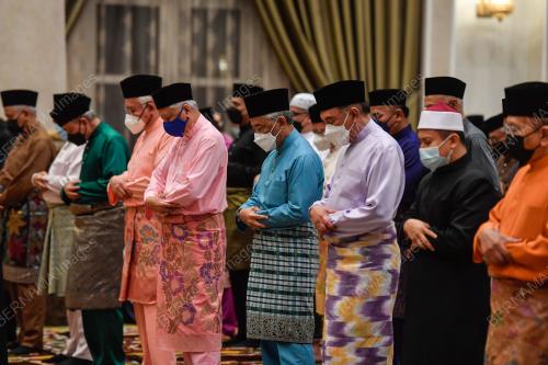 AL-SULTAN ABDULLAH RIÃ•AYATUDDIN AL-MUSTAFA BILLAH SHAH