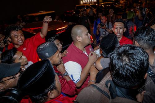 KL41_18052011_UMNO