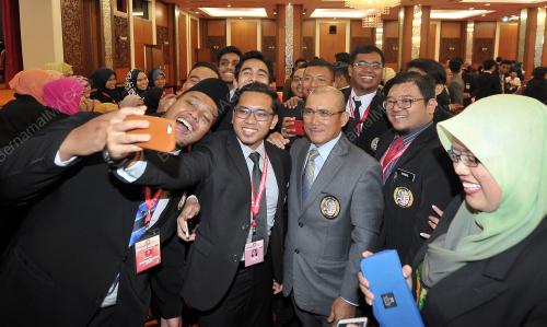 KL41_18072017_MAHASISWA
