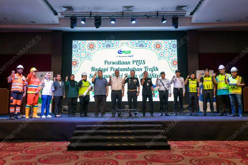 TAKLIMAT PLUS PERSEDIAAN MENGURUSKAN TRAFIK HARI RAYA
