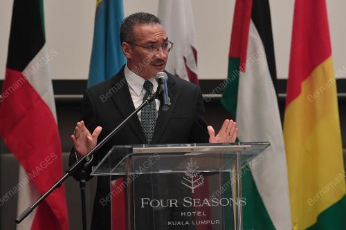 DATUK SERI HISHAMMUDDIN TUN HUSSEIN