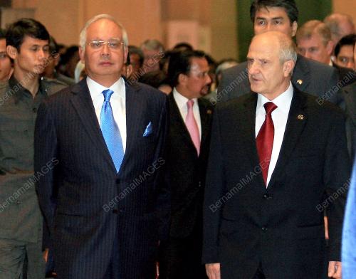 MOHD NAJIB TUN ABDUL RAZAK