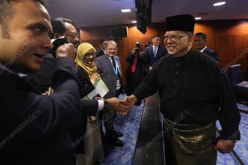 DATUK JOHARI ABDUL