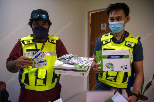 MENGIMPORT PERANTI PERUBATAN
