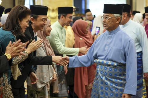 AL-SULTAN ABDULLAH RI'AYATUDDIN AL-MUSTAFA BILLAH SHAH