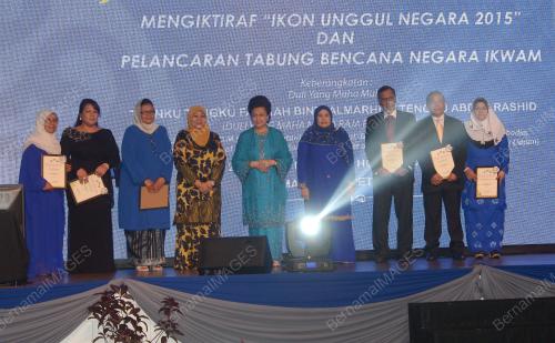 KL41_20032015_SANTAPAN_MALAM