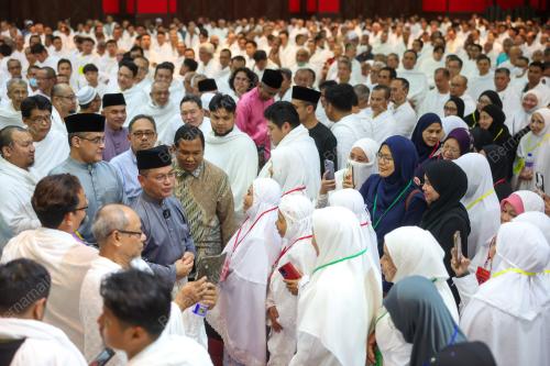 DATUK DR MOHD NA'IM MOKHTAR