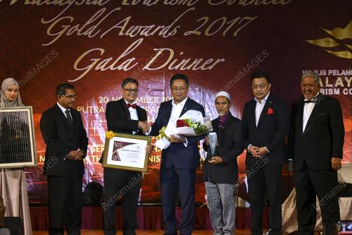 KL41_20112017_DATUK_RAHMAN_BN201711191882