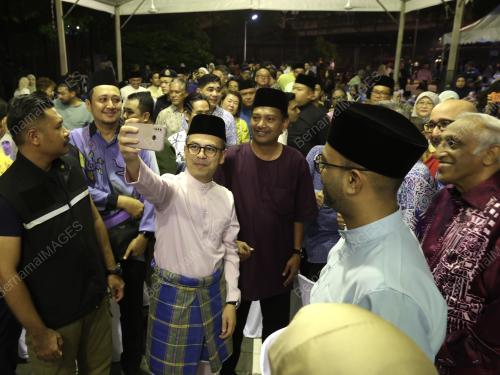 FAHMI FADZIL