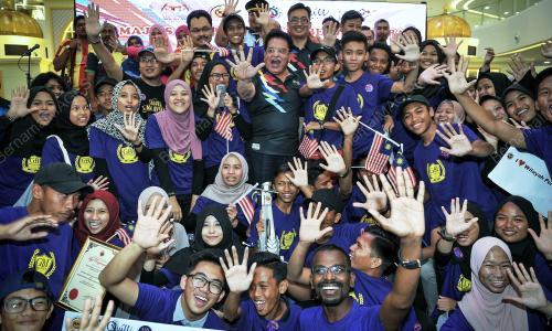 KL41_21052017_BELIA