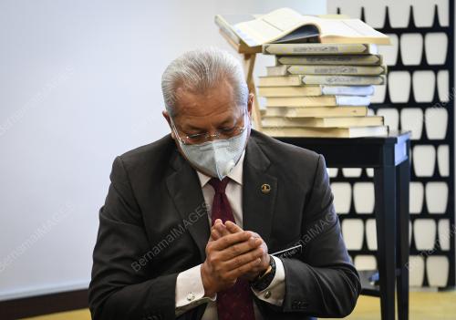 TAN SRI ANNUAR MUSA