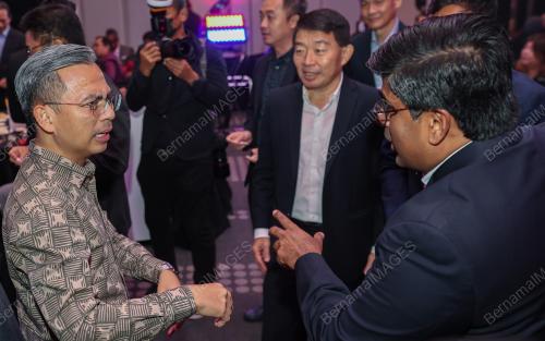 FAHMI FADZIL