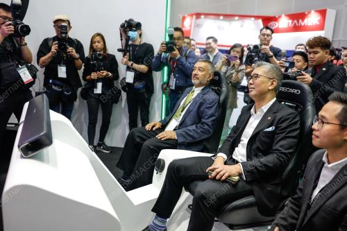 TENGKU DATUK SERI ZAFRUL TENGKU ABDUL AZIZ