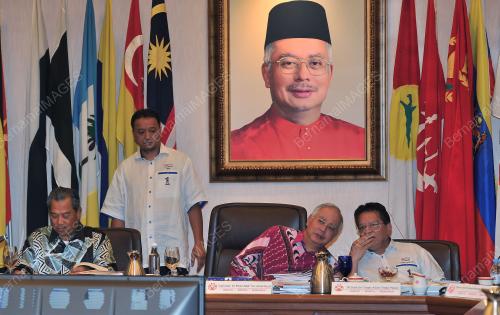 KL41_23032012_PM