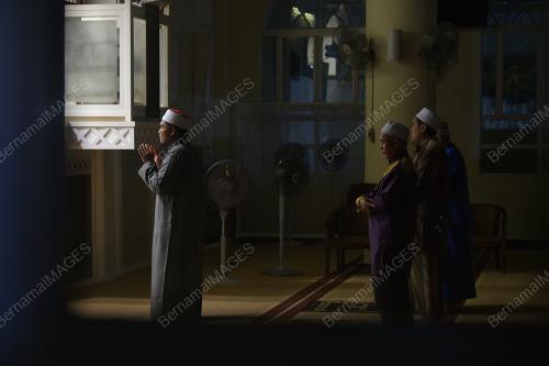 COVID-19 : TINJAUAN SOLAT TARAWIKH