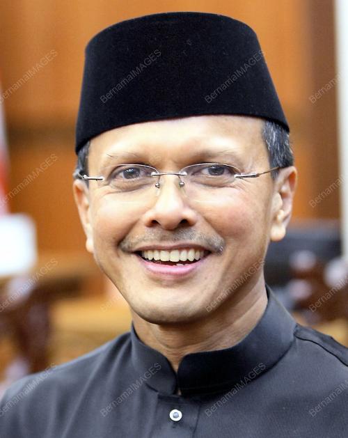 RAJA NONG CHIK RAJA ZAINAL ABIDIN