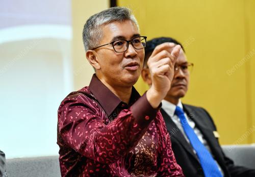 SENATOR TENGKU DATUK SERI ZAFRUL TENGKU ABDUL AZIZ