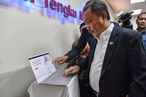 DATUK MOHAMMAD YUSOF APDAL