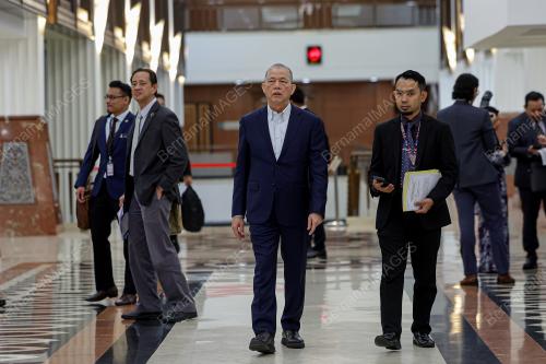 DATUK SERI FADILLAH YUSOF