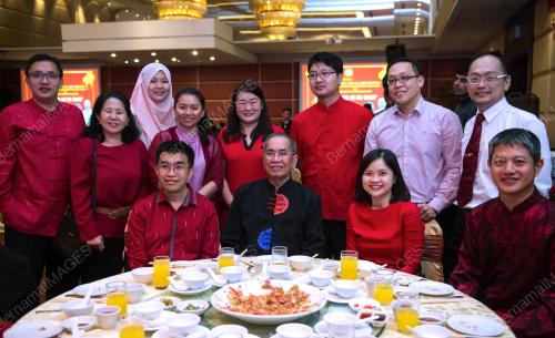 KL41_25012017_MAKAN_MALAM