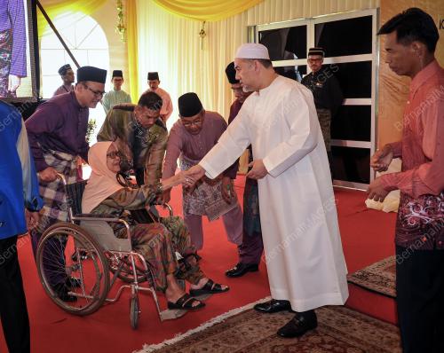 KL41_25062017_RAYA