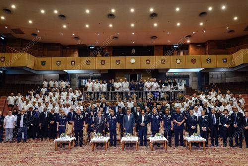 DATUK SERI SAIFUDDIN NASUTION ISMAIL