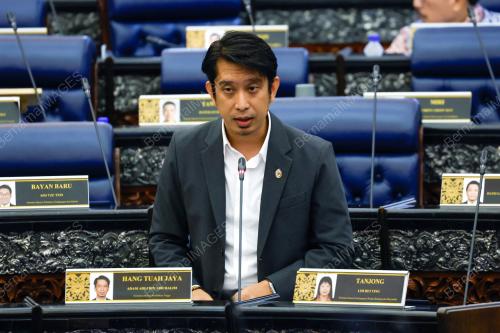 ADAM ADLI ABDUL HALIM