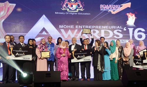 KL41_26012017_ANUGERAH