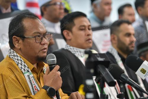 MUHAMMAD FAUZI ASMUNI