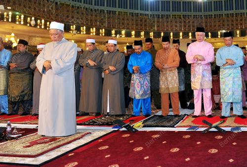 TUANKU MIZAN ZAINAL ABIDIN