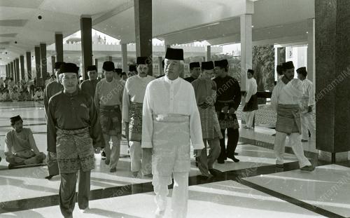 SEMBAHYANG HARI RAYA DI MASJID NEGARA