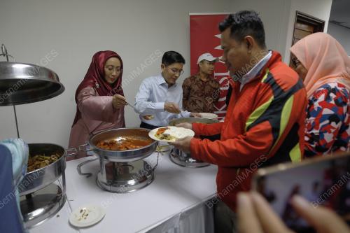 KL41_27052019_BERBUKA_BN201905270828