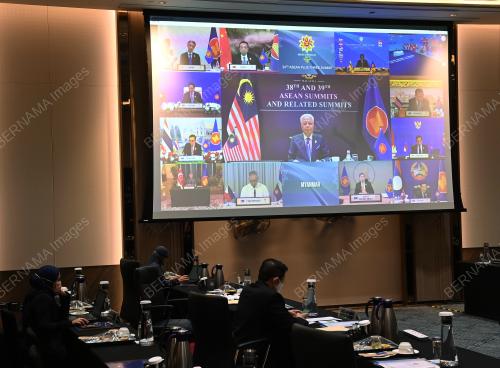 DATUK SERI ISMAIL SABRI YAAKOB