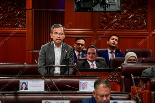 FAHMI FADZIL